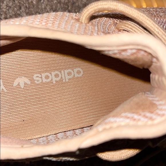 Yeezy Boost 350 V2 Clay - Picture 7 of 7